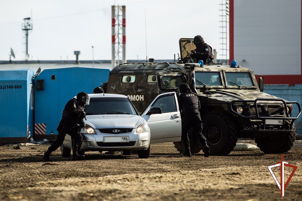 В Югре продолжается прием граждан на службу в Росгвардию