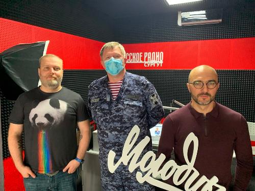 Офицер Росгвардии выступил в эфире радиостанции «Русское радио» в Сургуте