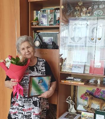 Почетную грамоту Думы Ханты-Мансийского района вручили Куклиной Ларисе Дмитриевне.