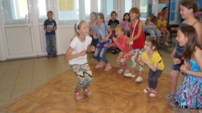 19 июня в сельском доме культуры с. Селиярово  прошла игровая программа «Путешествие в мир танца».