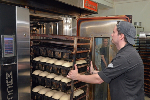 Хлеб, хлебобулочные и кондитерские изделия из натуральных продуктов производят в Шапше