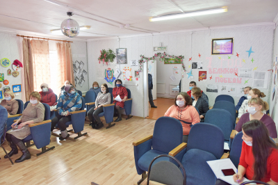 В рамках отчетной кампании органов местного самоуправления в селе Зенково прошла рабочая встреча с жителями