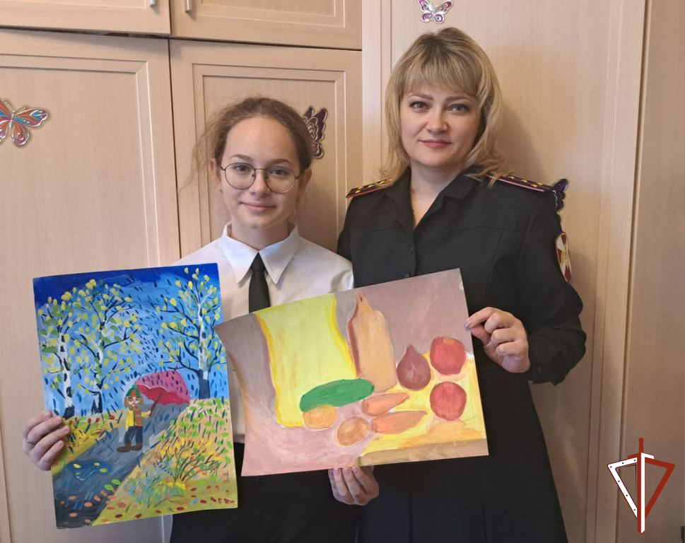 Дети росгвардейцев из Югры присоединились к Всероссийскому конкурсу детского рисунка «Персонаж здорового образа жизни»