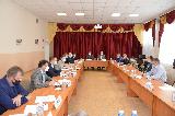Губернатор Югры обсудила с депутатами Ханты-Мансийского района перспективы развития экономики и повышения уровня жизни людей.