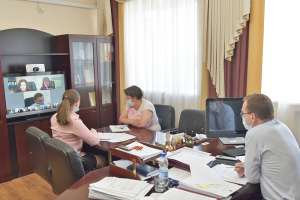 Глава района Кирилл Минулин в режиме видеоконференции провел очередное заседание оперативного штаба по предупреждению завоза и распространения коронавирусной инфекции на территории муниципалитета