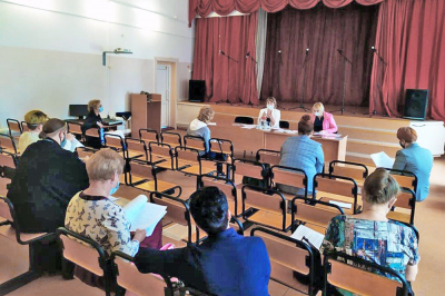 27 мая состоялось заседание муниципальной комиссии по делам несовершеннолетних и защите их прав в сельском поселении Горноправдинск
