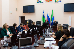 Под председательством главы Ханты-Мансийского района Кирилла Минулина прошли общественные обсуждения итогов реализации муниципальных программ за 9 месяцев 2023 года