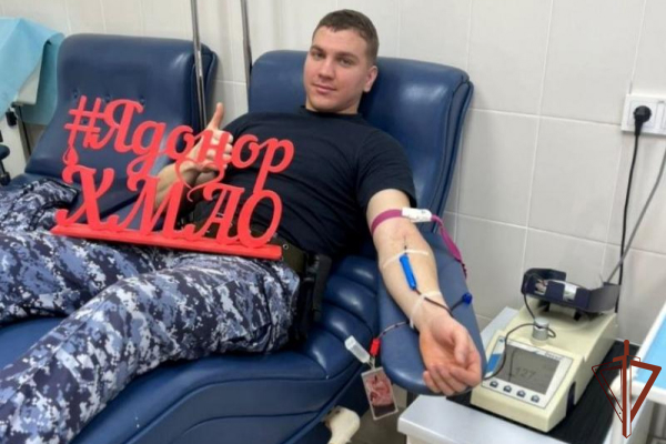 В Югре Росгвардия поддержала всероссийский благотворительный марафон доноров «От сердца к сердцу»