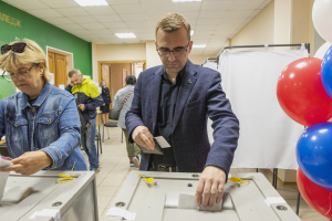 Глава Ханты-Мансийского района проголосовал на выборах губернатора Тюменской области