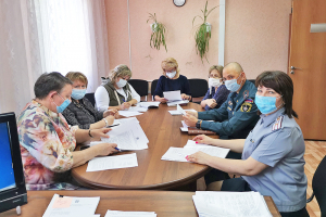 15 июня состоялось очередное заседание муниципальной комиссии по делам несовершеннолетних и защите их прав в Ханты-Мансийском районе