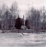 Первый памятник в парке фото 1970 года снимок подарен Андреем Дорулисом.jpg