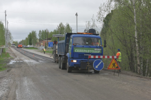 В Горноправдинске начался ремонт дорог