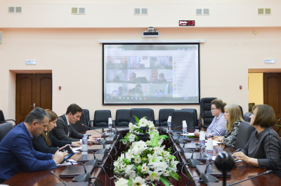 20 марта состоялось заседание оперативного штаба по вопросам устойчивого развития экономики в Ханты-Мансийском районе