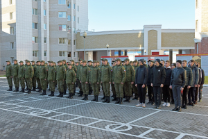 На базе Югорского государственного университета начались учебные сборы допризывной молодежи Ханты-Мансийского района