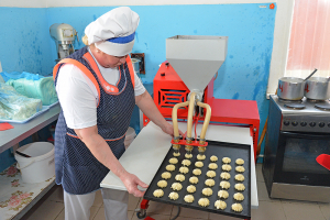 Хлеб и кондитерские изделия из натуральных продуктов производят на российском оборудовании в Шапше