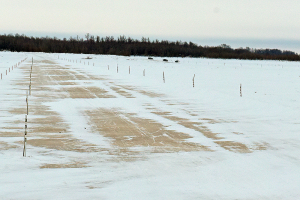 На ледовой переправе через Обь возле поселка Кедровый увеличен разрешенный тоннаж до 20 тонн
