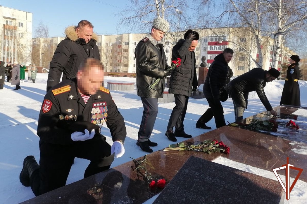 В Югре военнослужащие и сотрудники Росгвардии приняли участие в мероприятиях, посвященных Дню защитника Отечества