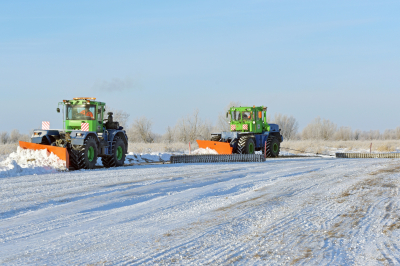 В Ханты-Мансийском районе идет обустройство более 404 километров зимних автомобильных дорог, ледовых переправ – 7 километров. По состоянию на 6 декабря готовность зимников – 60%