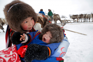 Дорогие земляки, уважаемые жители  Ханты-Мансийского района!  Поздравляю вас с Международным днем  коренных народов мира!