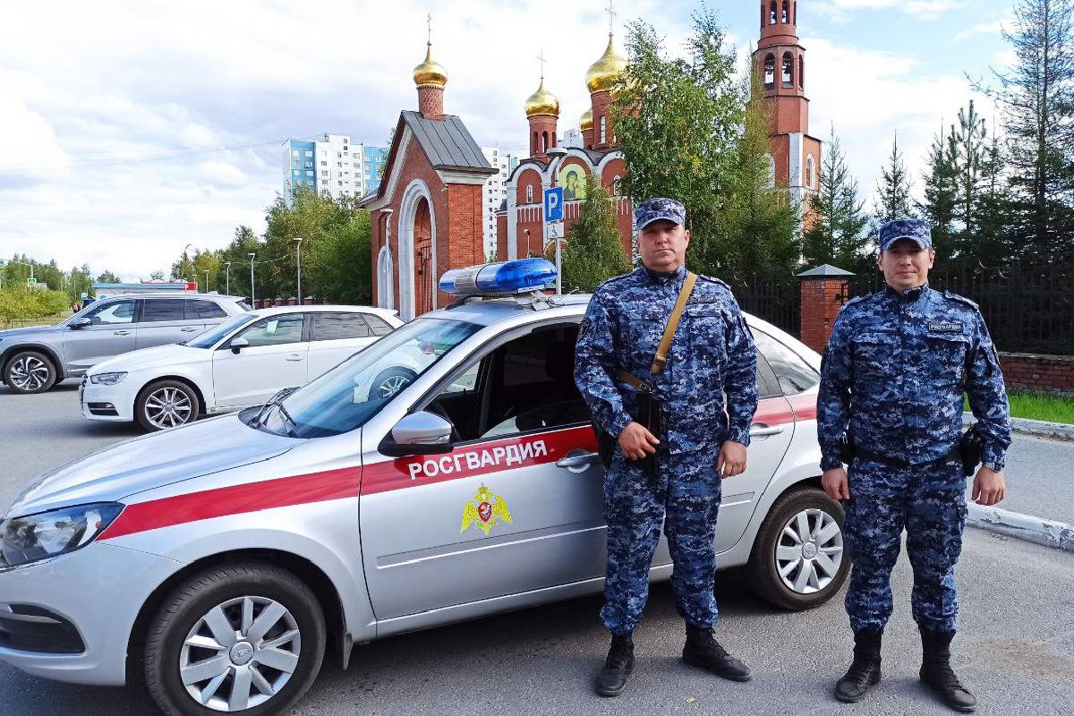 В Югре Росгвардия рассказала печатным СМИ о специфике службы в батальоне вневедомственной охраны Нижневартовска
