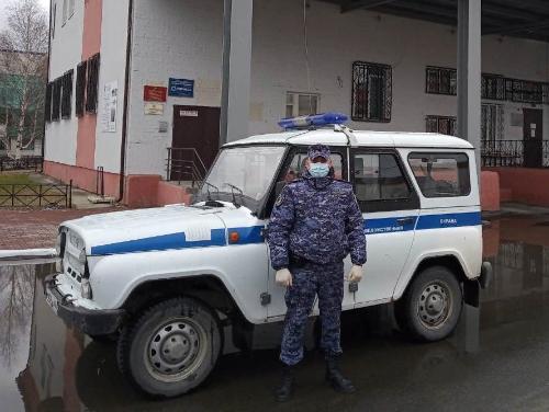 Сотрудники Югорского межмуниципального отдела вневедомственной охраны встречают 34-ю годовщину создания подразделения