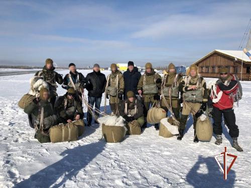 Сотрудники спецподразделений Управления Росгвардии по ХМАО – Югре рассказали о увлечении парашютным спортом