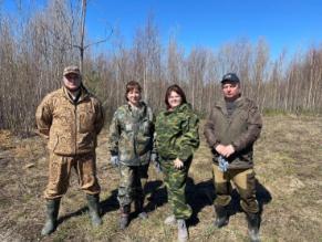 Коллектив МБУ ХМР "Досуговый центр "Имитуй" принял участие в экологическом субботнике «Зеленая Весна»