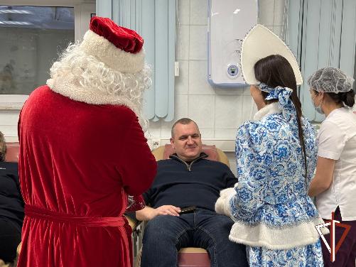 В Югре военнослужащие и сотрудники Росгвардии присоединились к акции «С Новым годом, Служба крови!»