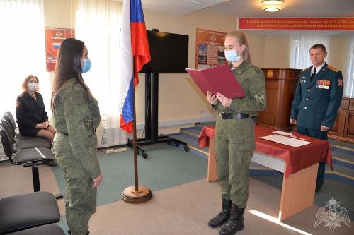 В столице Югры военнослужащие Росгвардии торжественно приняли присягу