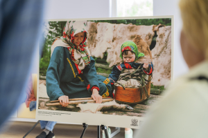 Фотовыставка из архивов ТАСС открылась в Югре в Международный день коренных народов