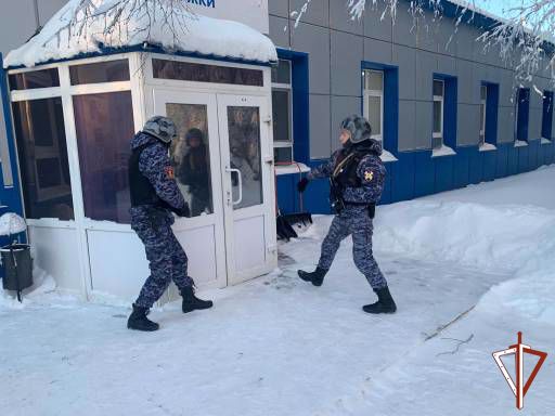 В Югре Росгвардия провела учебную тренировку в преддверии новогодних праздников