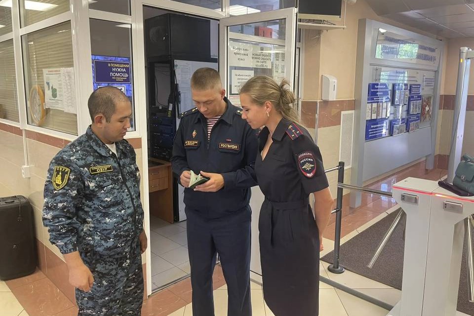 Представители Росгвардии принимают участие в межведомственных проверках объектов образования в Югре