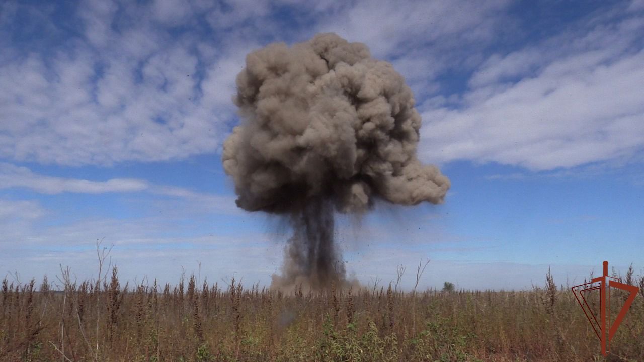Взрывотехники Росгвардии уничтожили боеприпасы ВСУ общей мощностью более 200 кг в тротиловом эквиваленте 