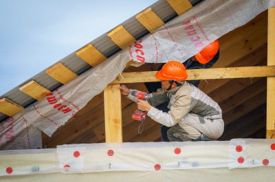 Уважаемые строители и ветераны отрасли!﻿ ﻿Поздравляю вас с профессиональным праздником – Днем строителя!