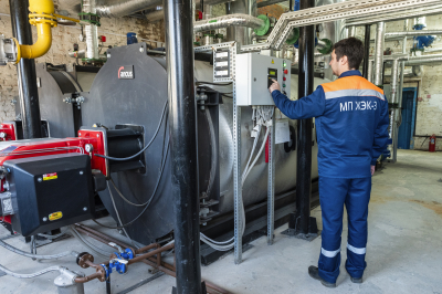 Уважаемые работники сферы бытового обслуживания населения и жилищно-коммунального хозяйства! Поздравляю вас с профессиональным праздником!