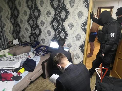 При содействии ОМОН Росгвардии в Сургуте пресечено распространение поддельных медицинских справок