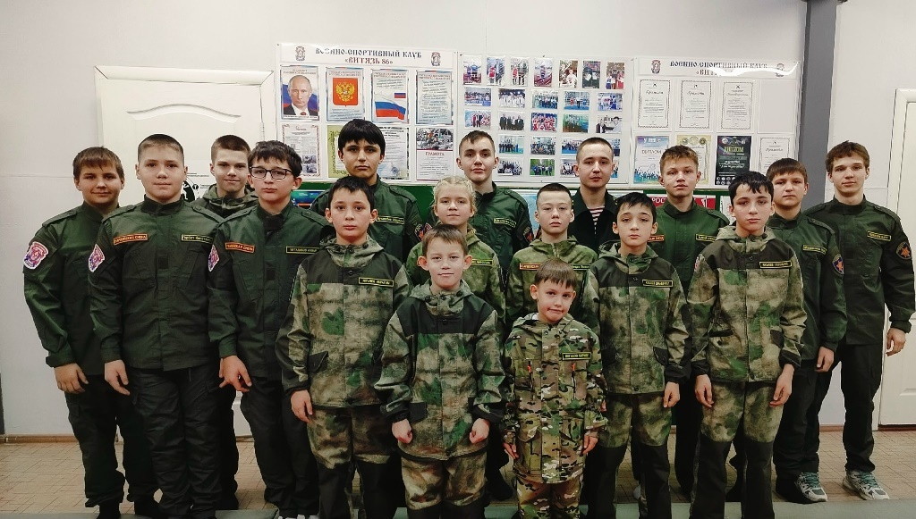 В Югре Росгвардия проводит патриотические и профориентационные мероприятия для школьников