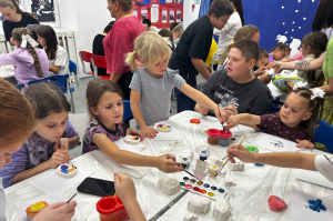 День отца: семейное тепло и творчество