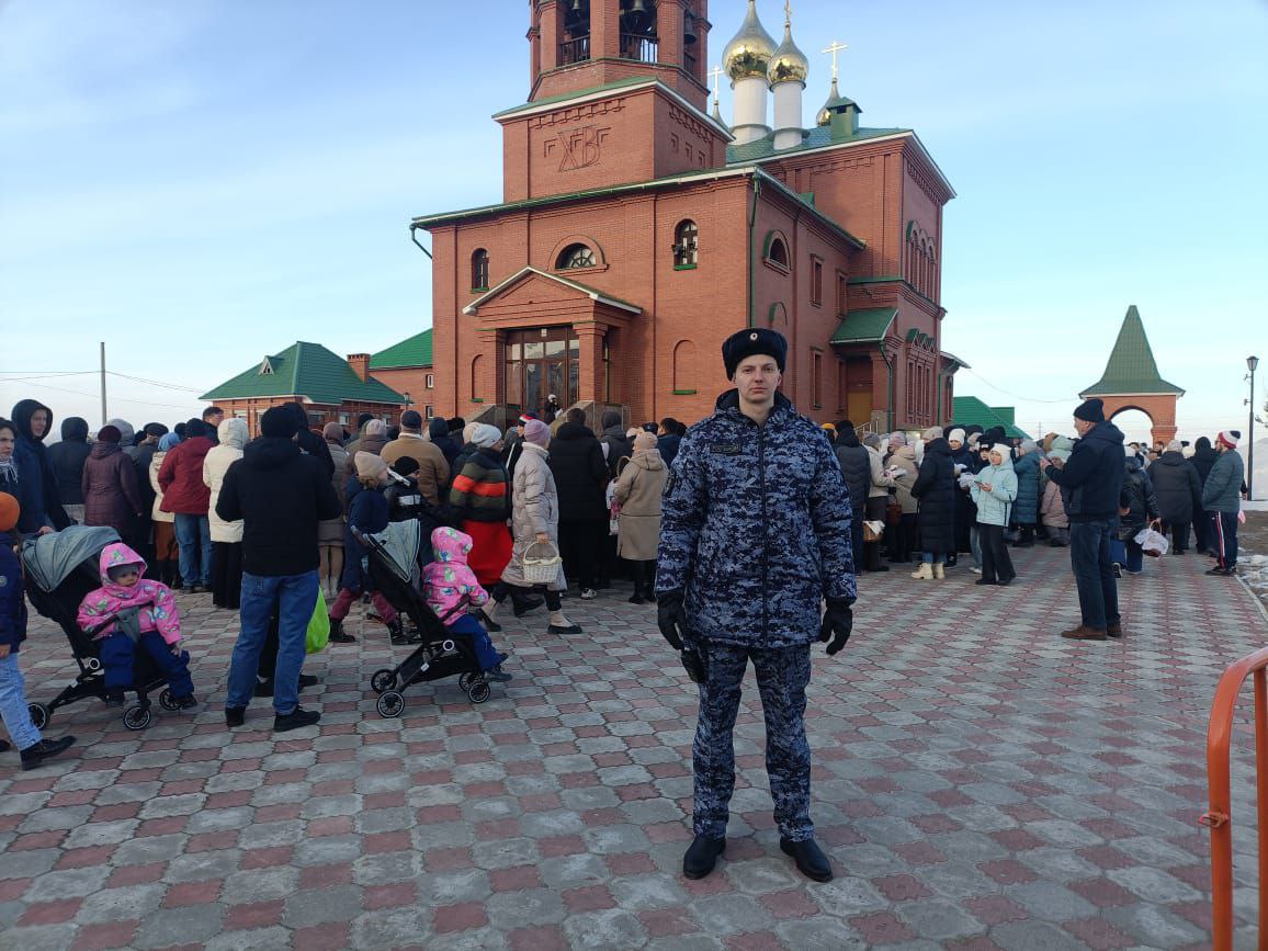   Росгвардия выполнила задачи по обеспечению общественной безопасности в период празднования Пасхи в Югре
