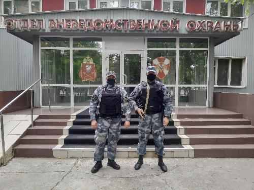 В Югре сотрудники Росгвардии помогли мужчине экстренно доставить роженицу в больницу