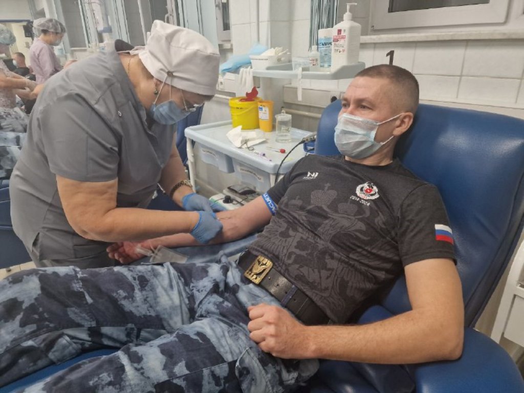 В Югре бойцы ОМОН «Стерх» Росгвардии пополнили банк донорской крови