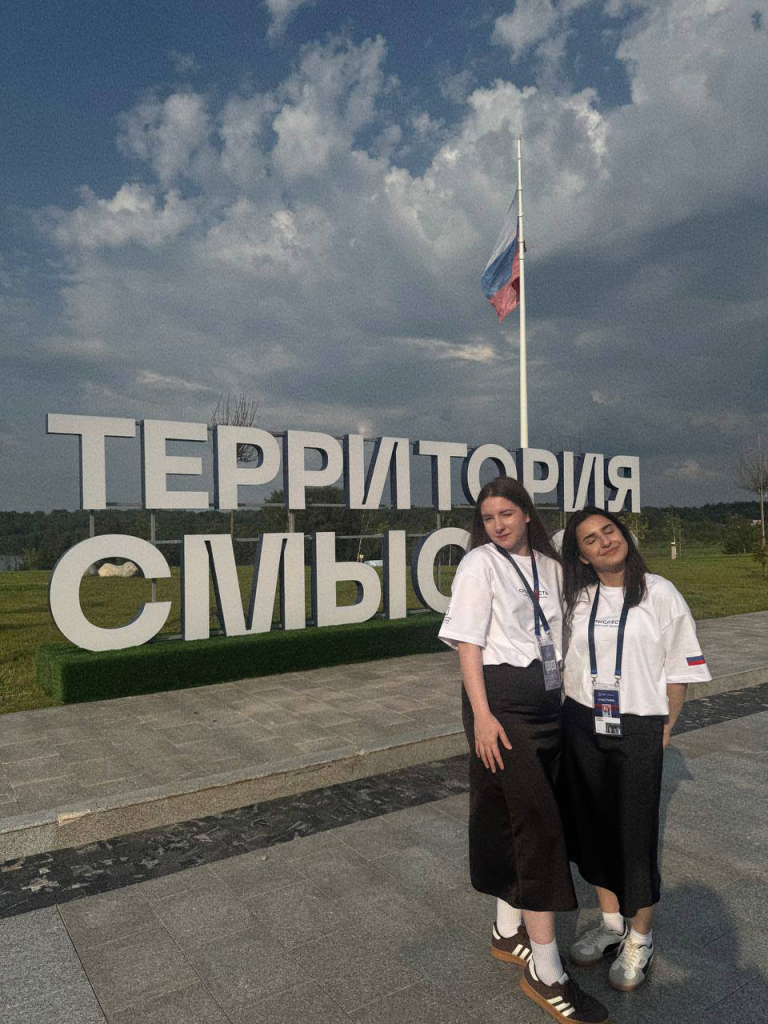 3 photo_5438287904184079934_y.jpg